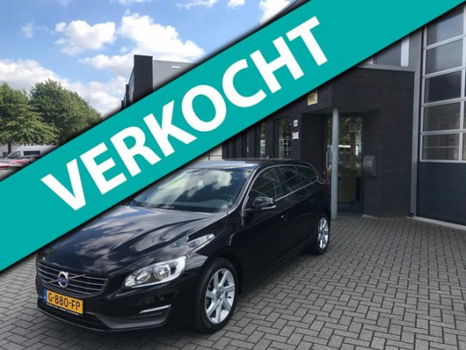 Volvo V60 - 2.0 D4 Momentum 120 KW 163 PK navi pdc - 1