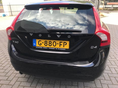 Volvo V60 - 2.0 D4 Momentum 120 KW 163 PK navi pdc - 1