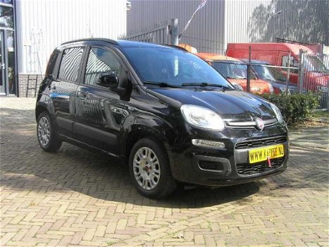 Fiat Panda - 0.9 TwinAir Lounge 63d km nap aut 2e eigenaar airco sturbekr nieuwe apk - 1