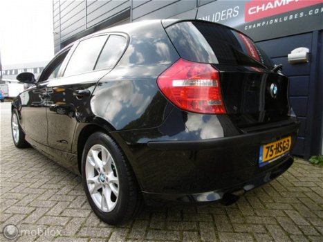 BMW 1-serie - 116i Business Line in zeer nette staat - 1