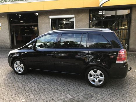 Opel Zafira - 2.2 Executive Navi Panoramadak - 1