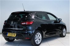 Renault Clio - 0.9 TCe Limited | FABRIEKSGARANTIE T/M 20-08-2020 | Airco | Navi | Keyless | PDC | LM