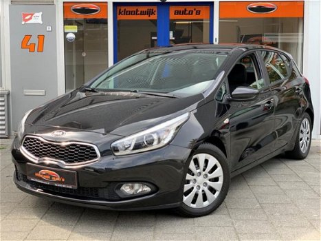 Kia Cee'd - 1.4 CVVT X-tra Nw Model Airco Bluetooth Stoelverwarming 5-Deurs - 1