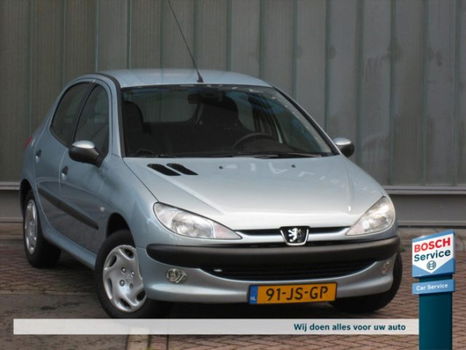 Peugeot 206 - 1.4 5D Gentry Airco Trekhaak - 1