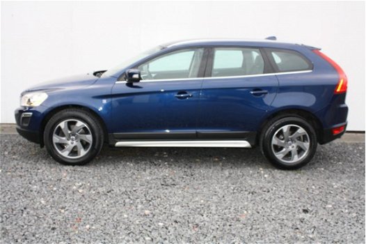 Volvo XC60 - 2.0 D3 FWD Ocean Race | Airco | Navigatie | Leder | Parkeerhulp voor + achter | Trekhaa - 1