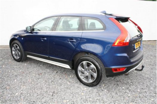 Volvo XC60 - 2.0 D3 FWD Ocean Race | Airco | Navigatie | Leder | Parkeerhulp voor + achter | Trekhaa - 1