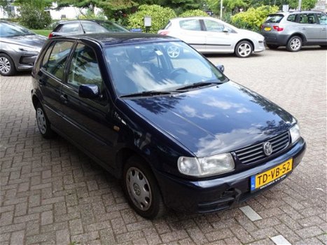 Volkswagen Polo - 1.6 - 1