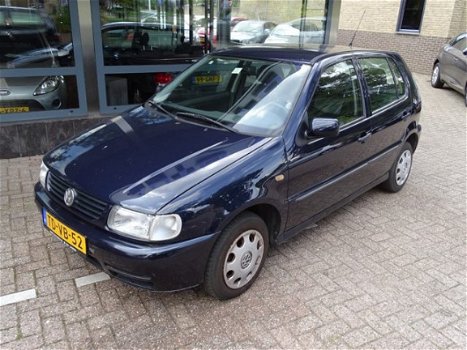 Volkswagen Polo - 1.6 - 1