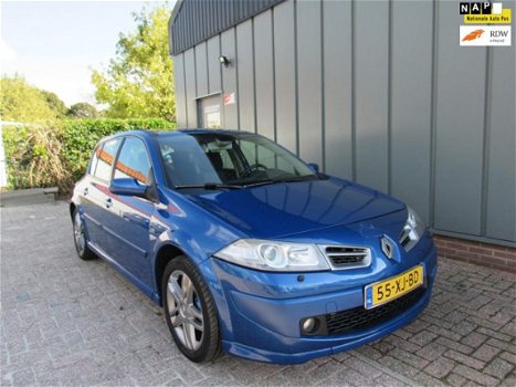 Renault Mégane - 2.0-16V T GT //APK//NAP//Airco//Navi//Cruise//6Bak//Elec.Ramen//CV+AB//Trekhaak// - 1