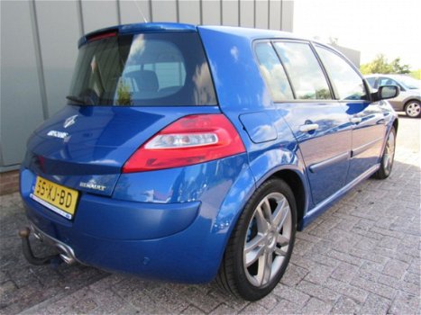 Renault Mégane - 2.0-16V T GT //APK//NAP//Airco//Navi//Cruise//6Bak//Elec.Ramen//CV+AB//Trekhaak// - 1