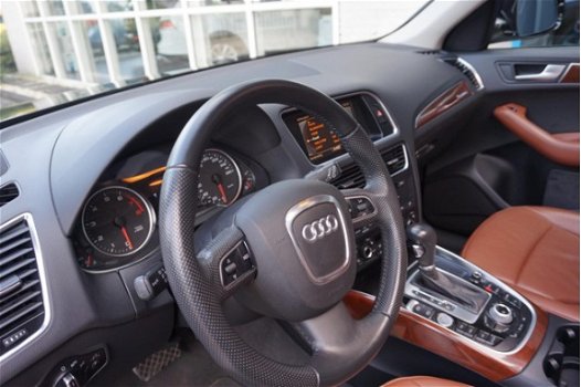 Audi Q5 - 2.0 TFSI quattro Pro Line panoramadak / navigatie / automaat - 1