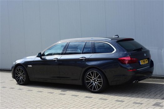 BMW 5-serie Touring - 518d Last Minute Edition '14, ZEER COMPLETE EN KEURIG NETTE AUTO - 1
