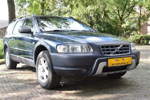 Volvo XC70 - 2.5 T Comfort Line Zeer nette auto - 1