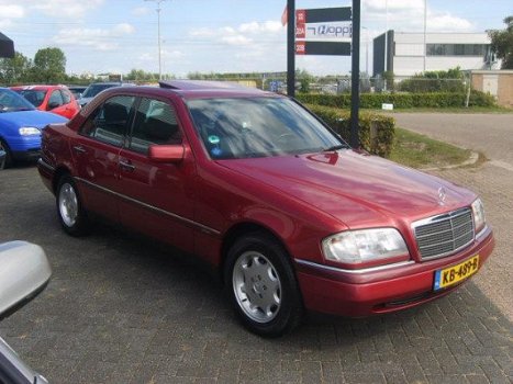 Mercedes-Benz C-klasse - 280 Elegance airco/cruis/leder/dak/autom/stoelverwarming - 1