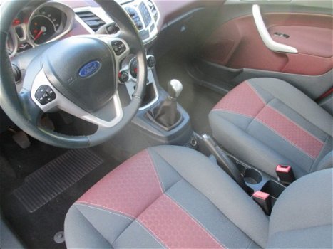 Ford Fiesta - 1.25 Titanium Climate control 5-DEURS 1e eigenaar - 1