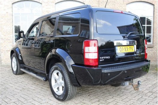 Dodge Nitro - 3.7 V6 SXT Automaat, Org. NL, 133.785 km NAP, Airco, Cruise, Trekhaak, Infinity HiFi - 1