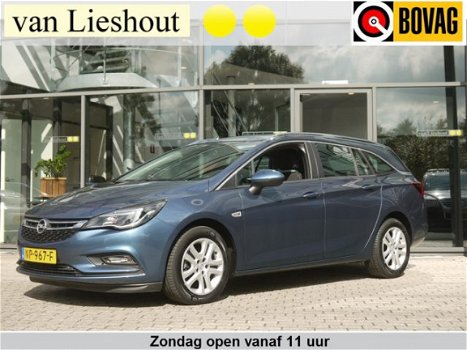 Opel Astra Sports Tourer - 1.6 CDTI Business Plus NL-Auto Nav/PDC/airco - 1