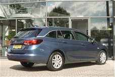 Opel Astra Sports Tourer - 1.6 CDTI Business Plus NL-Auto Nav/PDC/airco
