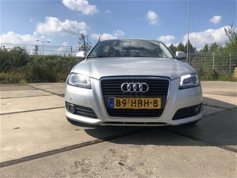 Audi A3 Sportback - 2.0 TDI Ambit. B.E - 1