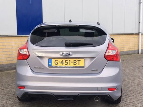 Ford Focus - 1.6 182PK 5 Deurs met volledig Styling Pack - 1