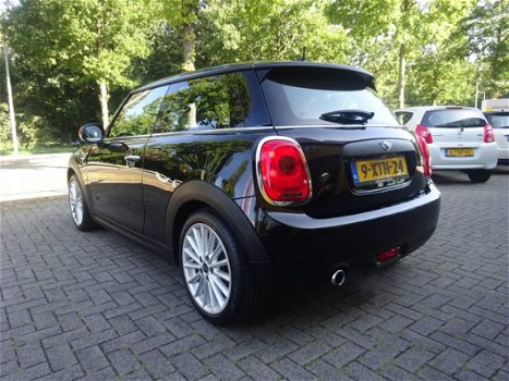 Mini Mini One - 1.2 102PK Business * NIEUW MODEL * / GROOT NAVIGATIE / CRUISE CONTROL / LICHTMETALEN - 1