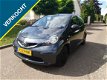 Toyota Aygo - 5 deurs 1.0-12V - 1 - Thumbnail