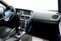 Volvo V40 - 2.0 D4 190PK R-Design Business / Park Assist - 1 - Thumbnail