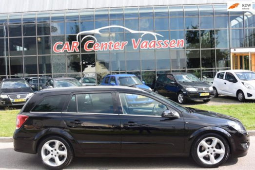 Opel Astra Wagon - 1.6 Edition Navi, Leer, Airco, Cruise-control, Panoramad, Trekhaak - 1