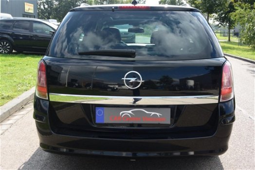 Opel Astra Wagon - 1.6 Edition Navi, Leer, Airco, Cruise-control, Panoramad, Trekhaak - 1