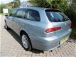 Alfa Romeo 156 Sportwagon - 1.8 T.Spark Distinctive 140pk Clima Cruise Trekhaak 1300kg - 1 - Thumbnail