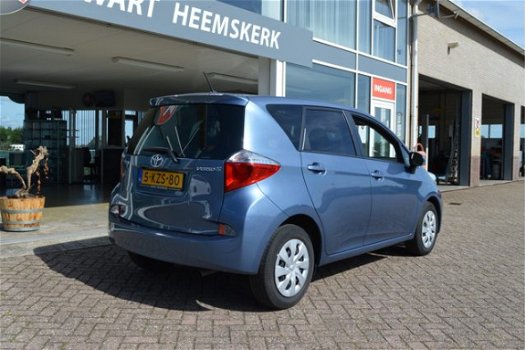 Toyota Verso S - 1.3 VVT-i Aspiration | Navigatie | Panoramadak | Camera - 1