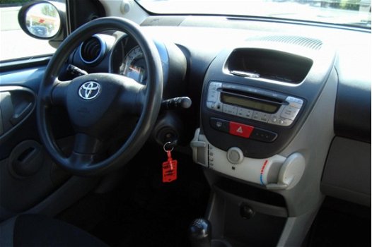 Toyota Aygo - 1.0-12V *BJ2008*STBEKR*LM VELGEN*CPV*APK 9-2020*INRUILTOPPER - 1