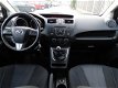 Mazda 5 - 5 2.0 Business 7-PERS | DEALER ONDERHOUDEN | STOELVERWARMING | CRUISE | PARKEERSENSORS | - 1 - Thumbnail