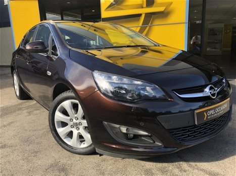 Opel Astra - 1.4 Turbo Blitz Navi PDC Bluetooth - 1