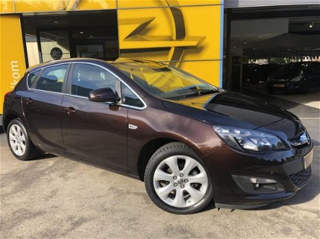 Opel Astra - 1.4 Turbo Blitz Navi PDC Bluetooth - 1