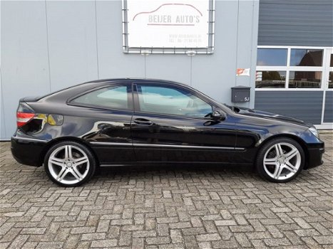 Mercedes-Benz CLC-klasse - 200 CDI Navigatie/18inch/PDC - 1