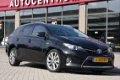 Toyota Auris Touring Sports - 1.8 Hybrid Executive Pano-dak/leder/Xenon/JBL - 1 - Thumbnail