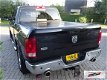 Dodge Ram 1500 - 5.7 V8 Hemi Laramie CrewCab 4X4 Zwart LPG - 1 - Thumbnail