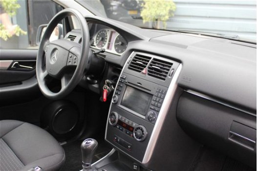 Mercedes-Benz B-klasse - 200 Pdc/Navi/136Pk/16inch - 1