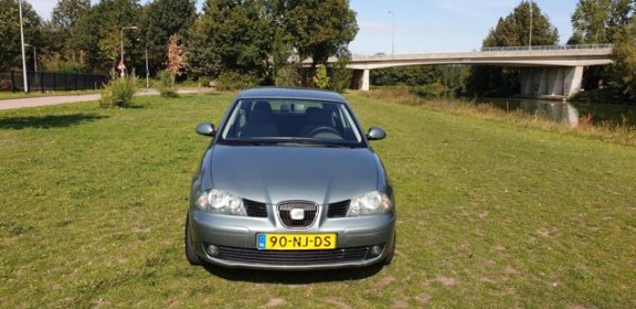 Seat Ibiza - 1.4-16V Signo Automaat airco cv op afs elekramen stuurbkr - 1