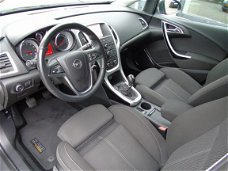 Opel Astra - 1.4 Turbo 140pk Sport + Navi + Xenon + AGR + 18" LMV