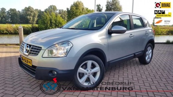 Nissan Qashqai - 2.0 dCi Acenta Panoramadak / Trekhaak - 1