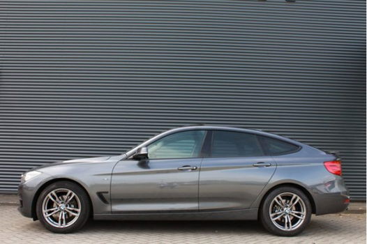 BMW 3-serie Gran Turismo - 318d Aut. Sportline Xenon Panodak - 1