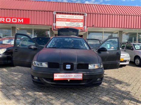 Seat Leon - 1.8-20V Sport pas distributie vervangen, gewrapt/geblindeerd en airco - 1