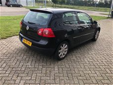 Volkswagen Golf - 2.0 16V FSI Sportline