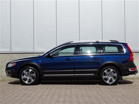 Volvo XC70 - D4 Ocean Race | Navigatie | Stoelverwarming | Parkeersensoren | Bluetooth | Electrische - 1