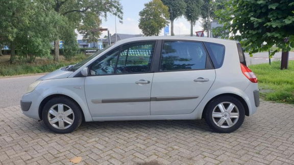 Renault Scénic - 1.6-16V Privilège Comfort - 1