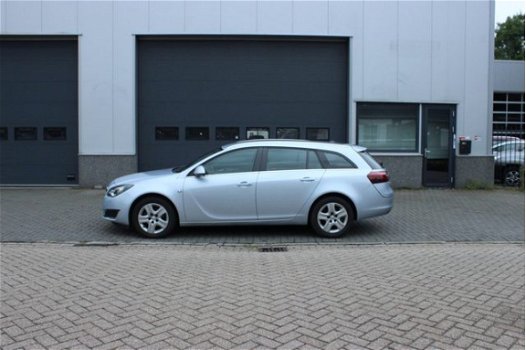 Opel Insignia Sports Tourer - 1.6 CDTI Edition Navi Airco Pdc Media - 1