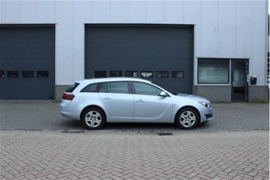 Opel Insignia Sports Tourer - 1.6 CDTI Edition Navi Airco Pdc Media - 1