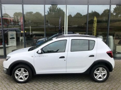 Dacia Sandero - TCe Stepway Laureate Navigatie - 1